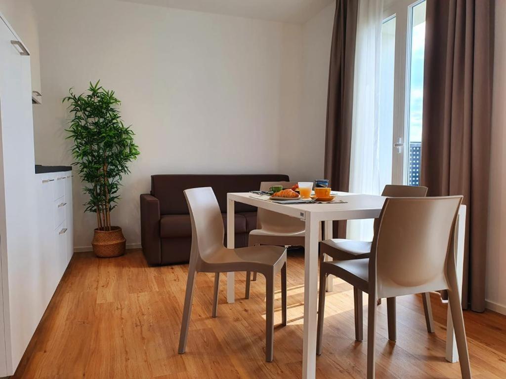 Aparthotel Superior *